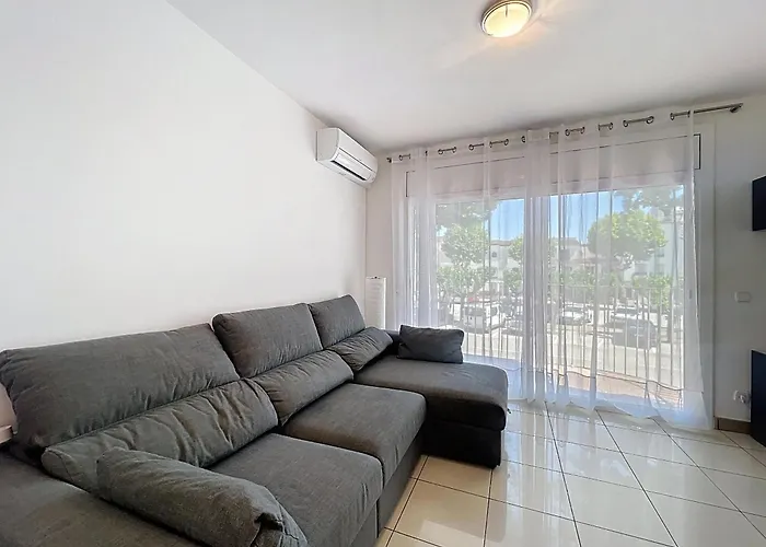 Poblat Tipic Piso Un Y Terraza *