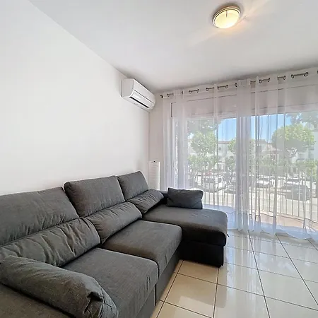 Poblat Tipic Piso Un Y Terraza *