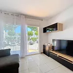 Poblat Tipic Piso Un Y Terraza * Ampuriabrava