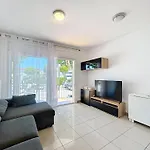 Poblat Tipic Piso Un Y Terraza Apartamento
